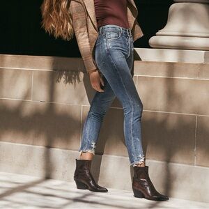 Agolde Jamie Medium Wash Hi Rise Classic Raw Hem Jean | Size 28